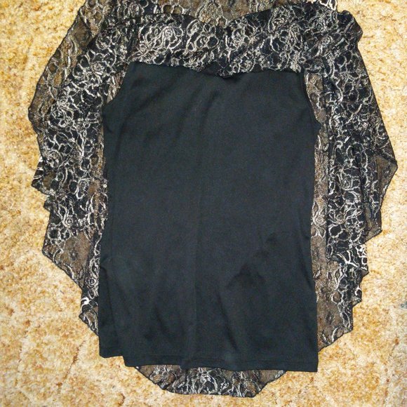 4/$20 | Initiatives Poncho Embroidered Lace Shirt Blouse with Rose Print - Picture 5 of 6